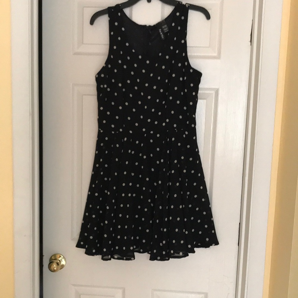 Summer sleeveless dress.